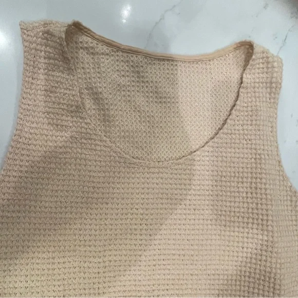 Amazon Beige Knit Fringe Tank and Shorts Set - Picture 14 of 15